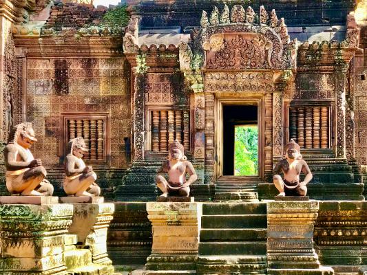 1-DAY BANTEAY SREI WITH ANGKOR TOUR