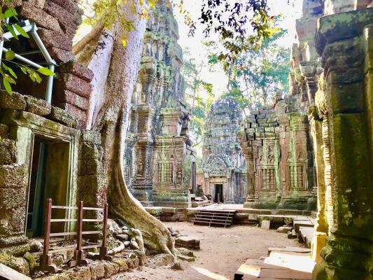 1-DAY ANGKOR TOUR & FLOATING VILLAGE