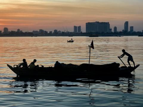 1-DAY ANGKOR TOUR & FLOATING VILLAGE